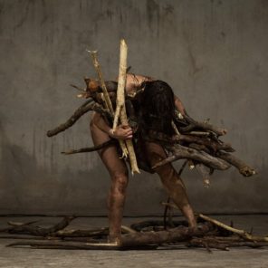 A Invençao da Maldade, mise en scène par Marcelo Evelin, Centre national de la danse, Pantin