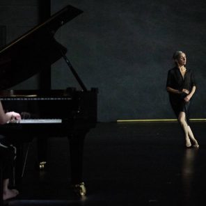 Les Variations Goldberg, BWV 988, Anne Teresa De Keersmaeker et Pavel Kolesnikov, Théâtre du Châtelet, Paris