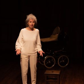 Les 7 nuits de la Reine, de Christiane Singer, adaptation d’Evelyne Pelletier, mise en scène de Philippe Lanton, Théâtre de l’Epée de Bois