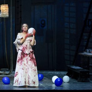 Lucia di Lammermoor, de Gaetano Donizetti, mise en scène de Andrei Serban, Opéra national de Paris (Opéra Bastille)