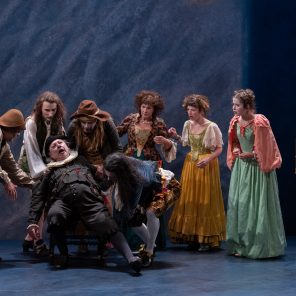 L’avare, de Molière, mise en scène de Jérôme Deschamps, au Théâtre des Abbesses / Théâtre de la Ville