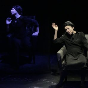 Je suis un oiseau de nuit, d’après Ida ou le délire d’Hélène Bessette, mise en scène de Laurent Michelin, au Théâtre de L’épée de bois