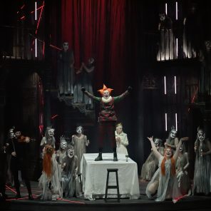 Macbeth Underworld, Opéra de Pascal Dusapin, livret de Frédéric Boyer, mise en scène de Thomas Jolly, à l’Opéra-Comique