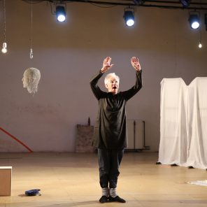Lumières du corps, de Valère Novarina, mis en scène et interprétation de Marcel Bozonnet, au Théâtre du Soleil