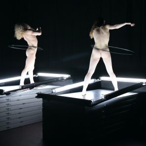 Duchesses, conception et performance de Marie-Caroline Hominal et François Chaignaud, à la Ménagerie de verre, Paris, dans le cadre du festival INACCOUTUMÉS 2024