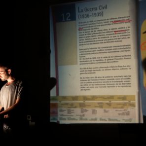 El Pacto del Olvido, de Sergi Casero Nieto, au Théâtre de la Ville, à Paris
