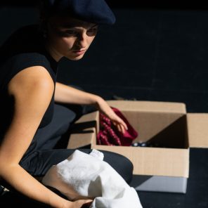 Au Bon Pasteur : peines mineures (2), de Sonia Chiambretto, mise en scène de Marcial Di Fonzo Bo, au théâtre Les Plateaux Sauvages, à Paris