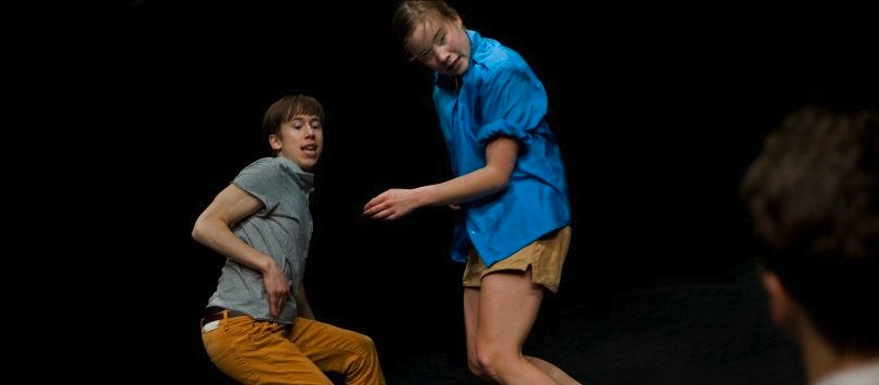 Critique • « Zombie Aporia », chorégraphie de Daniel Linehan au Théâtre de la Bastille