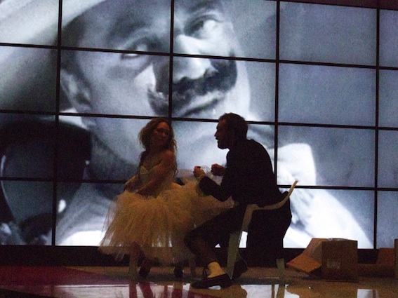 Critique • « La Dame aux Camélias » d’après A. Dumas fils, mise en scène Franck Castorf à l’Odéon