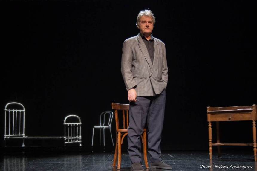 Critique • « Lettre à ma mère » de Georges Simenon par Robert Benoît au Théâtre du Lucernaire