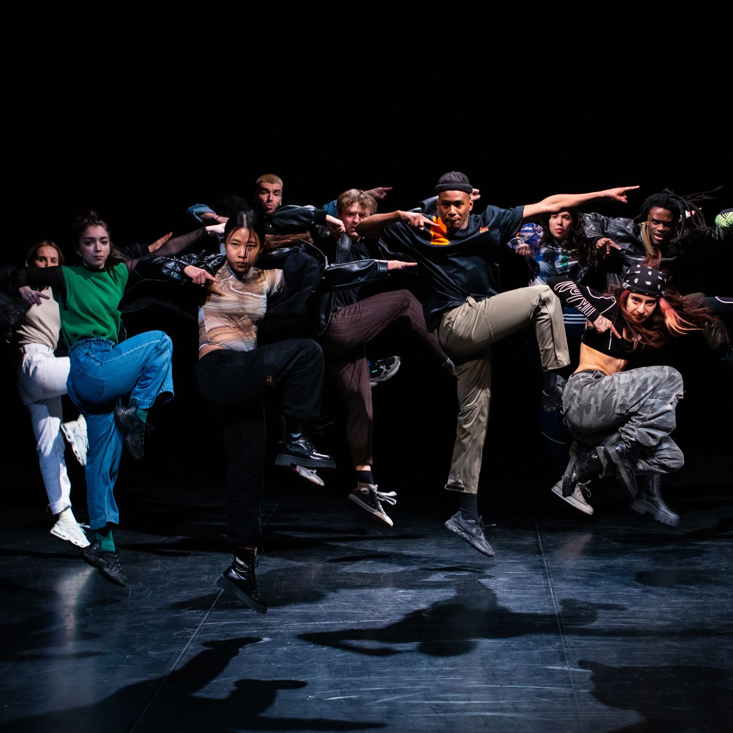 Rave Lucid, conception et chorégraphie de MazelFreten, Jardin des Tuileries domaine du Louvre, Festival Paris l’été