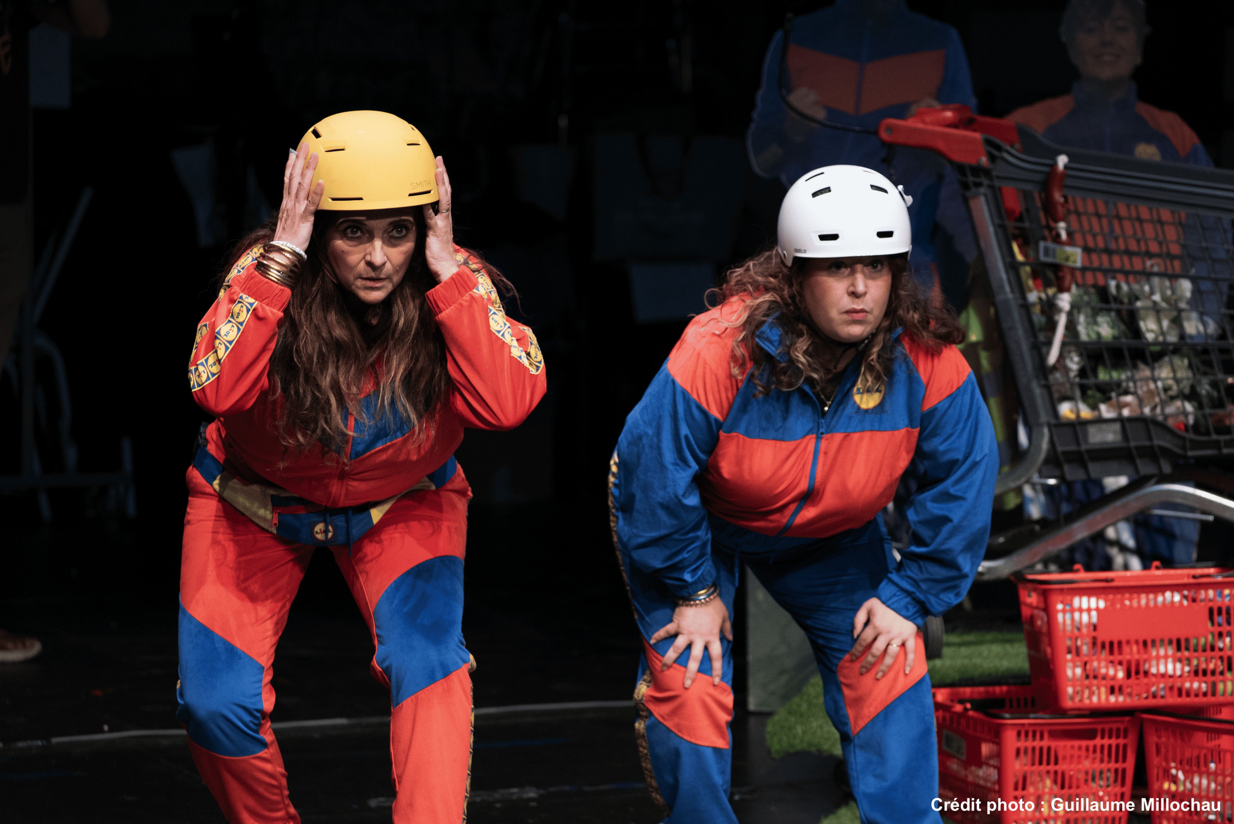 Au pays des hypers, d’après Florence Aubenas, adaptation de Gilles Ostrowsky, mise en scène de Audrey Bertrand, au Théâtre du Train Bleu, Festival Off d’Avignon