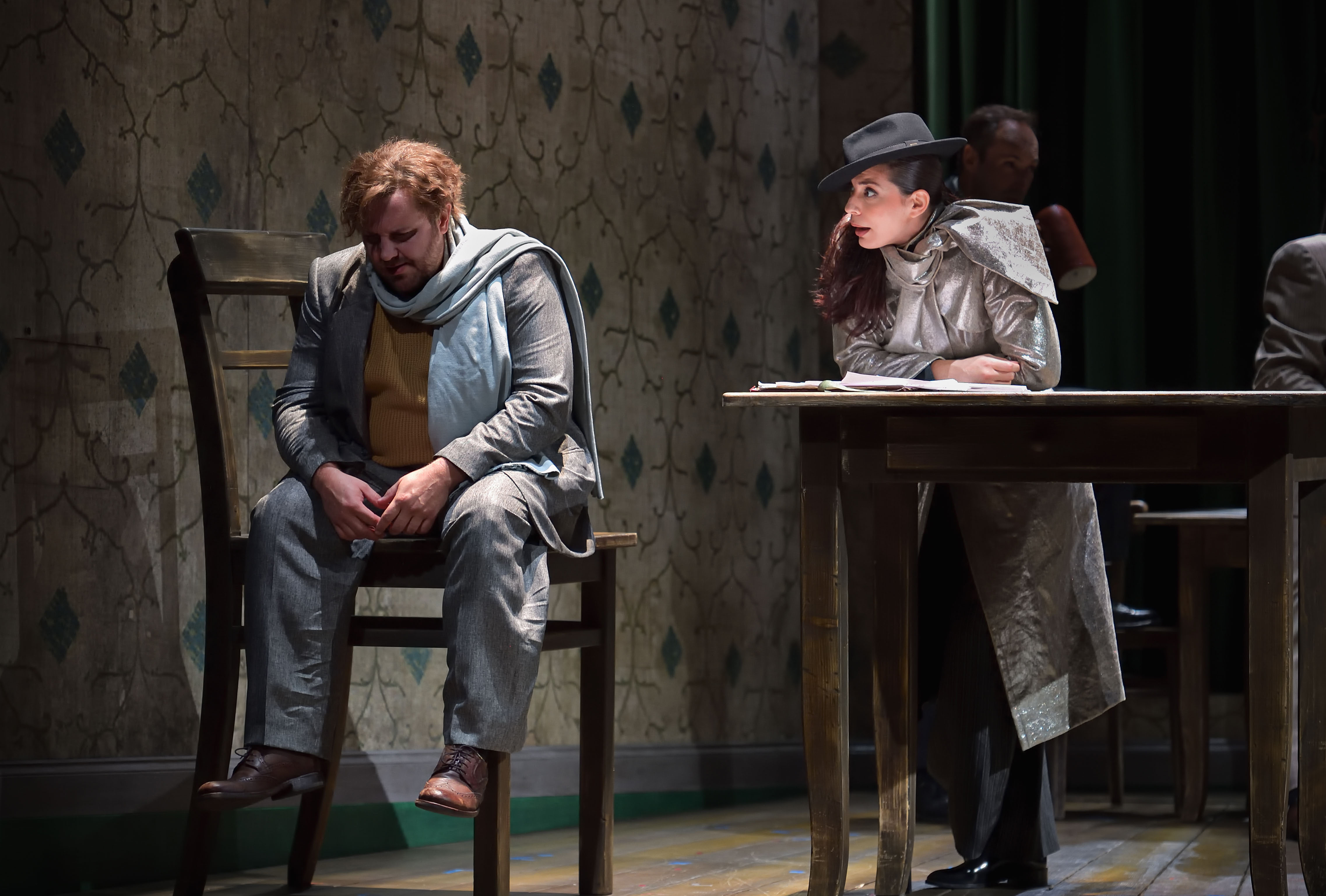 Les contes d’Hoffmann, opéra fantastique de Jacques Offenbach, inspiré de E.T.A Hoffmann, livret de Jules Barbier, direction musicale Pierre Dumoussaud, mise en scène de Lotte de Beer, à l’Opéra-Comique