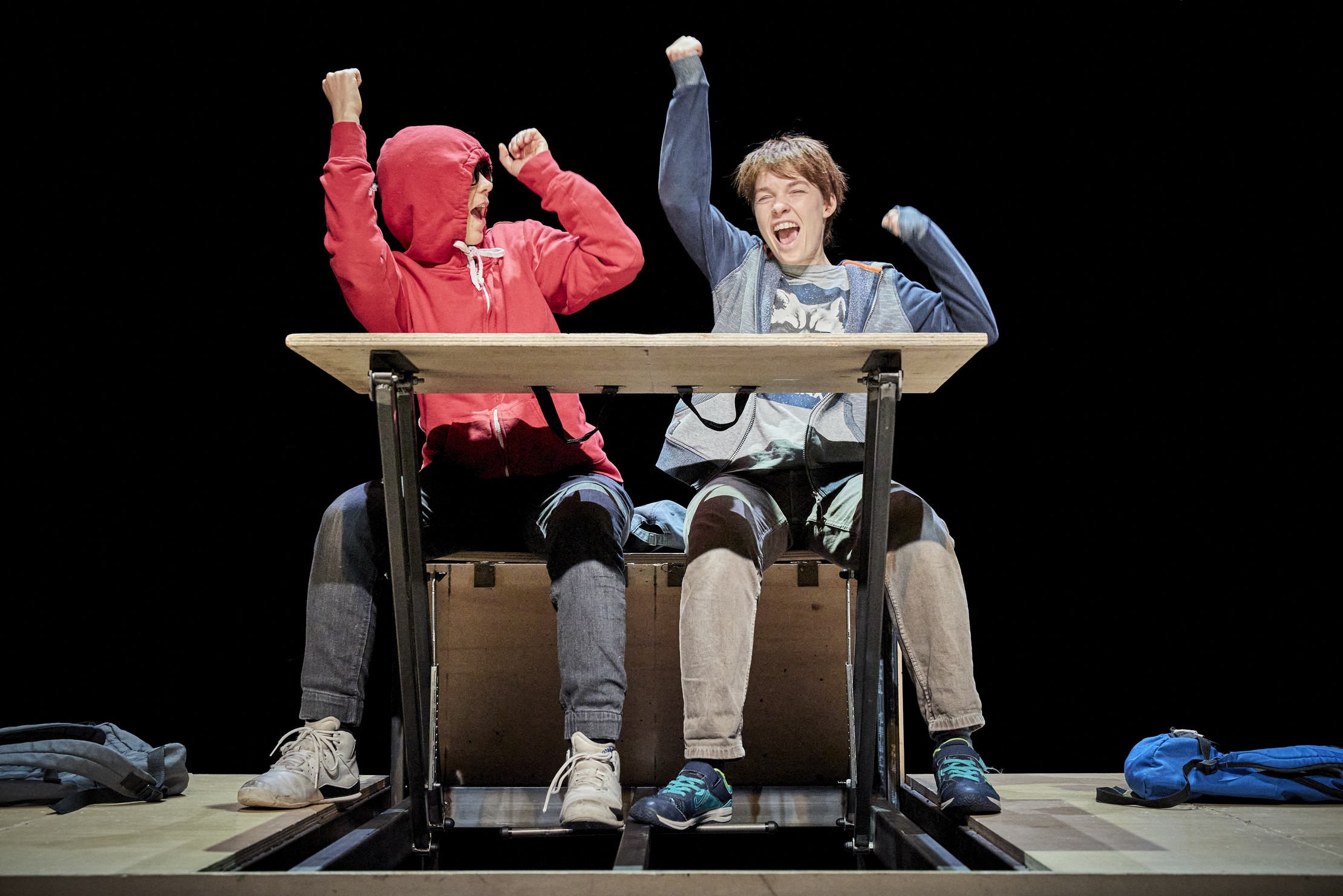 Je suis trop vert, de la Compagnie Kaïros, écrit et mis en scène par David Lescot, au Théâtre de la Ville – Les Abbesses, Paris