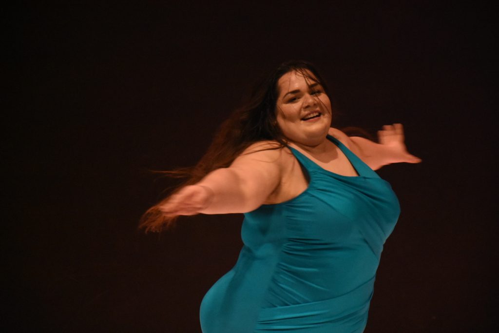 R.OSA, concept, chorégraphie et direction de Sylvia Gribaudi, Théâtre de la Commune, Aubervilliers