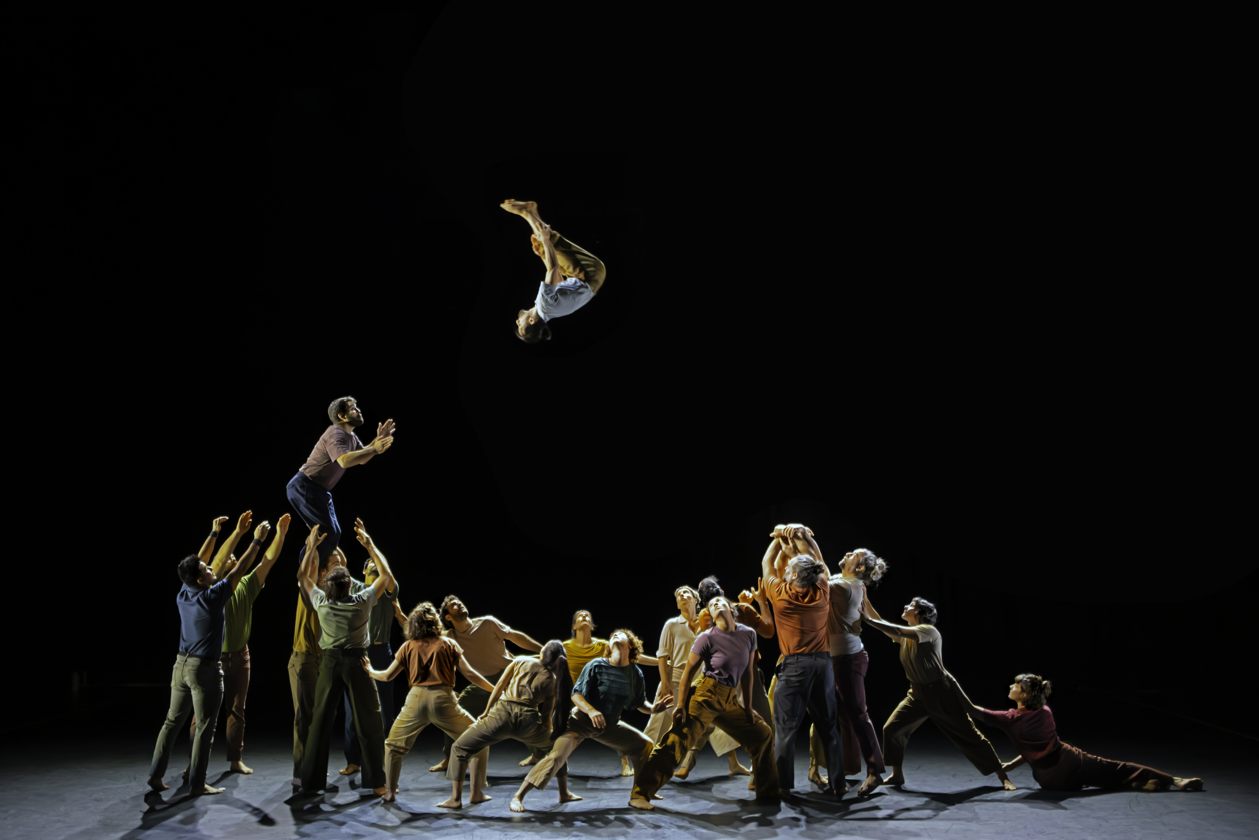 Le Pas du Monde, par le Collectif XY, Espace Chapiteau de la Villette