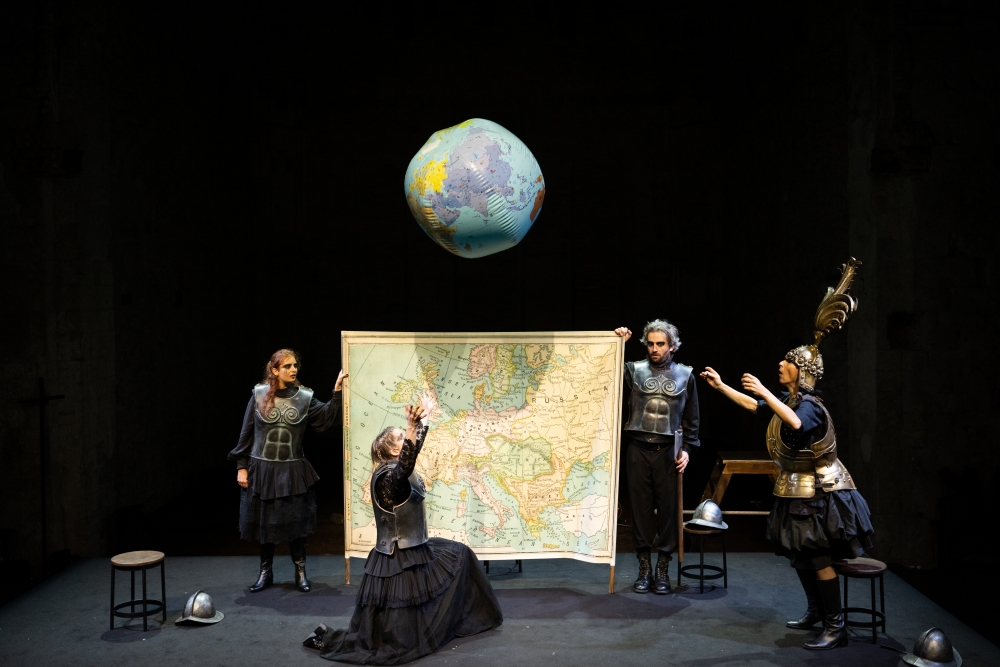 Gargantua, d’après François Rabelais, mise en scène de Hervé Van der Meulen, Théâtre national de Nice (Salle des franciscains)