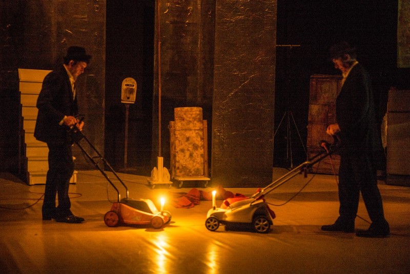 Cette autre chose, réalisation de Bruno Meyssat à la MC93, Bobigny