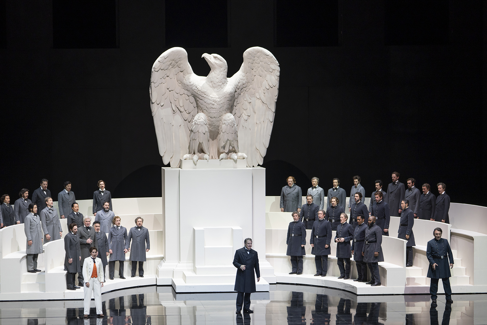 Un Bal masqué, de Giuseppe Verdi, mise en scène de Gilbert Deflo, direction musicale de Speranza Scappucci, Opéra national de Paris (Bastille)