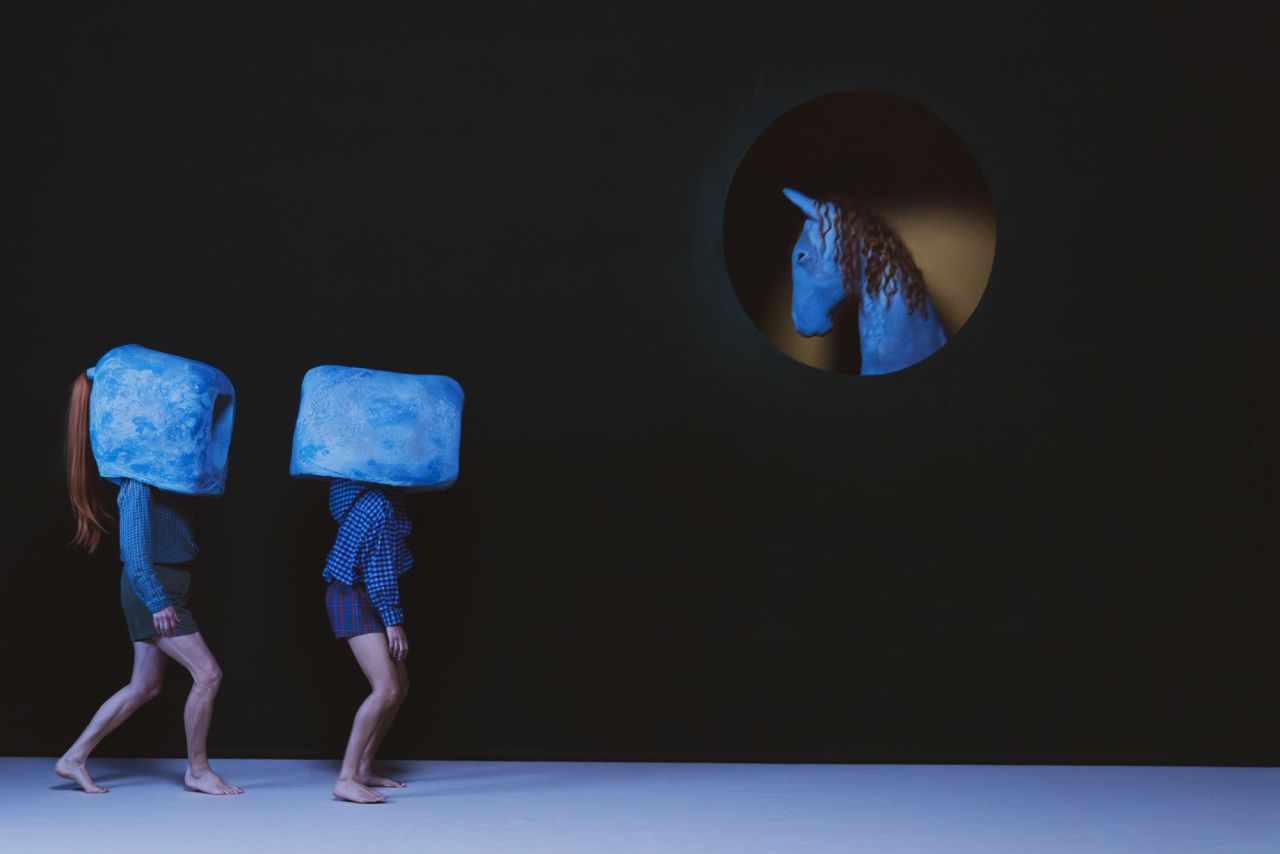 Le cheval qui peint, une création du collectif Old Masters, au T2G