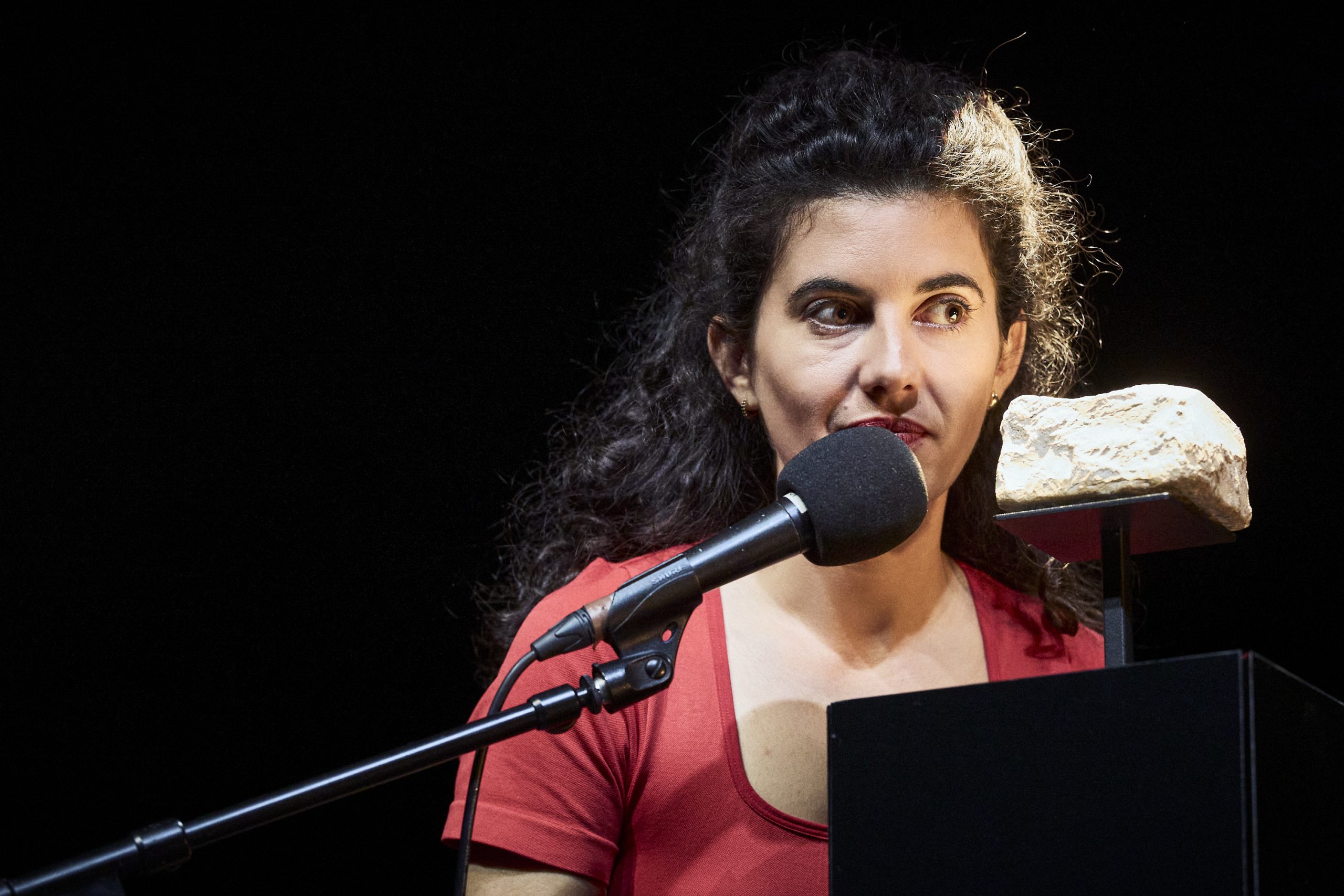Psicofonía – Silences d&rsquo;Espagne, texte, mise en scène et interprète Faustine Noguès, Théâtre de la Cité Internationale, Paris