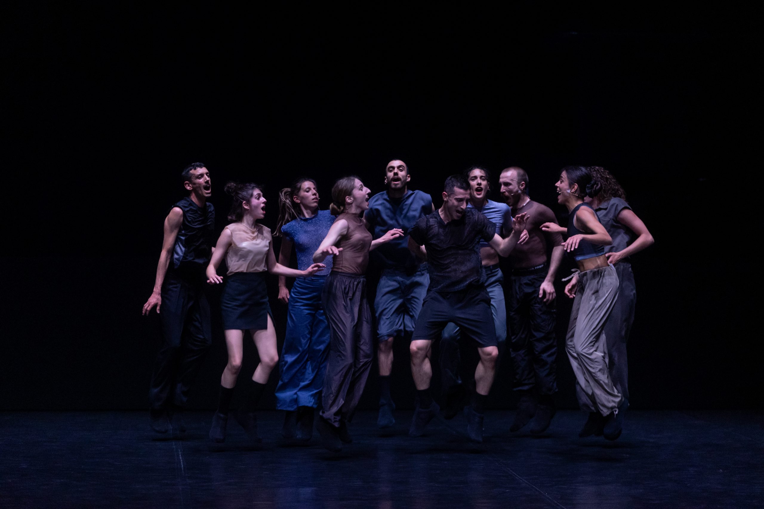 My fierce Ignorant Step, conception et chorégraphie de Christos Papadopoulos, au Théâtre de la Ville, dans le cadre du Chantiers d’Europe