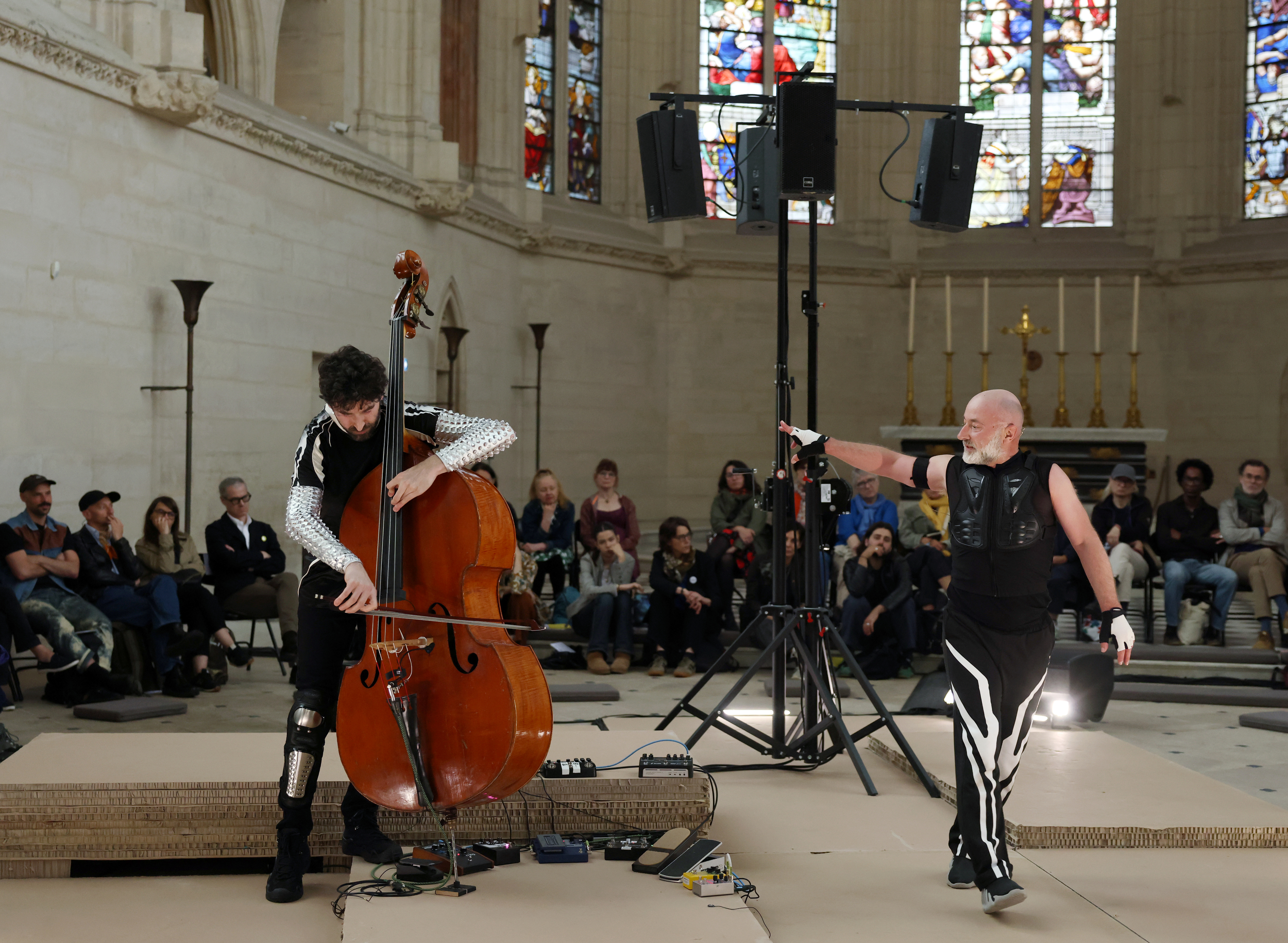A sentimental lanscape, conception d’Alban Richard et Florentin Ginot, Sainte-Chapelle du château de Vincennes, dans le cadre du festival June Events