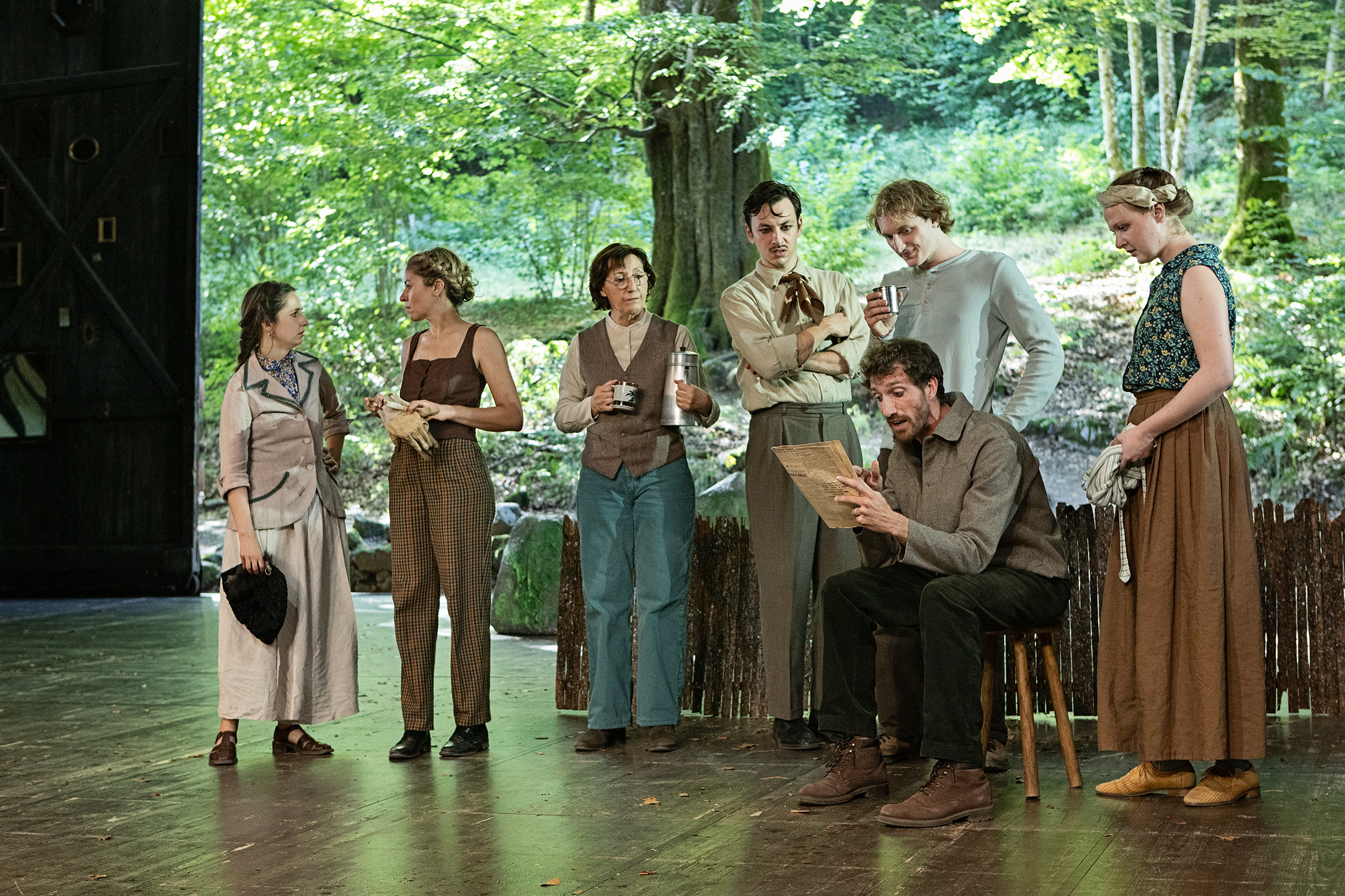 Hériter des brumes, la folle histoire du Théâtre du Peuple, texte d’Alix Fournier-Pittaluga et Paul Francesconi, mise en scène de Julie Delille, au Théâtre du Peuple, Bussang