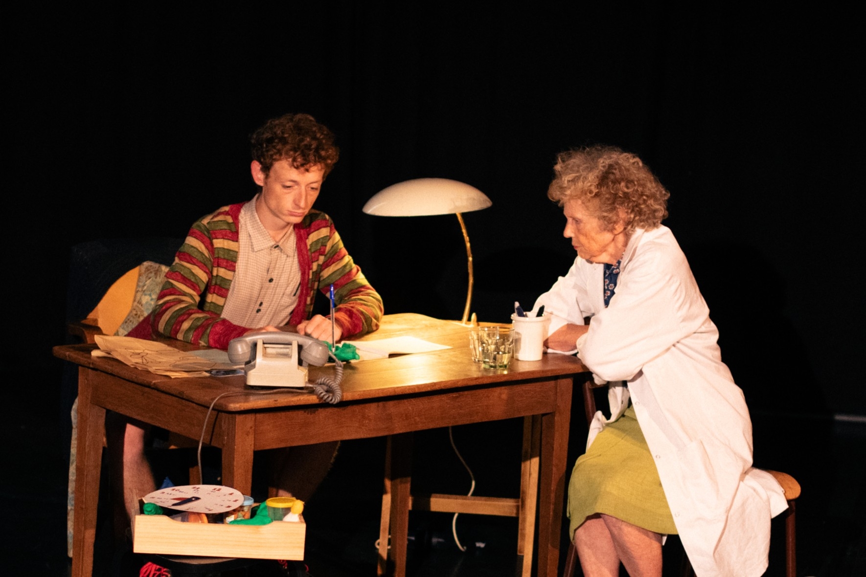 Le Cas Dominique, de Françoise Dolto, adaptation et mise en scène de Nathalie Boutefeu, au Théâtre du Chariot à Paris